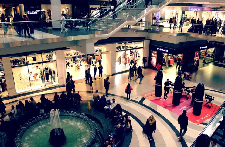 Afluencia a centros comerciales en España en 2024: crecimiento y tendencias clave